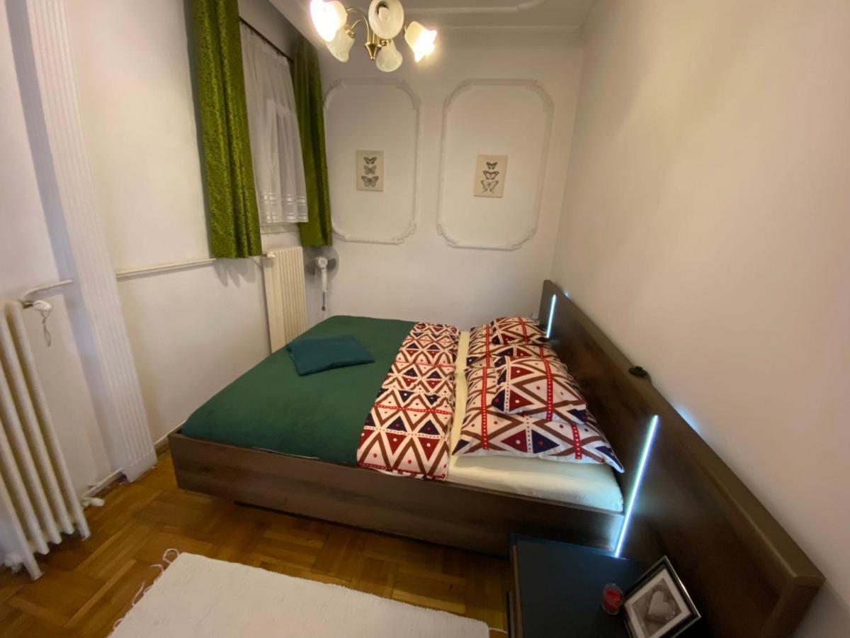 Monolit Budapest Center Guesthouse Bagian luar foto