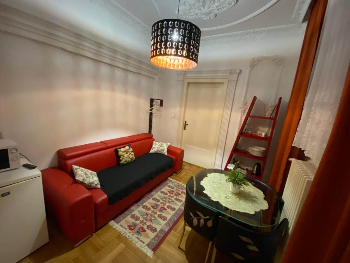 Monolit Budapest Center Guesthouse Bagian luar foto