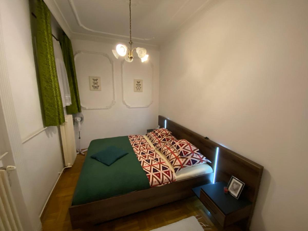 Monolit Budapest Center Guesthouse Bagian luar foto