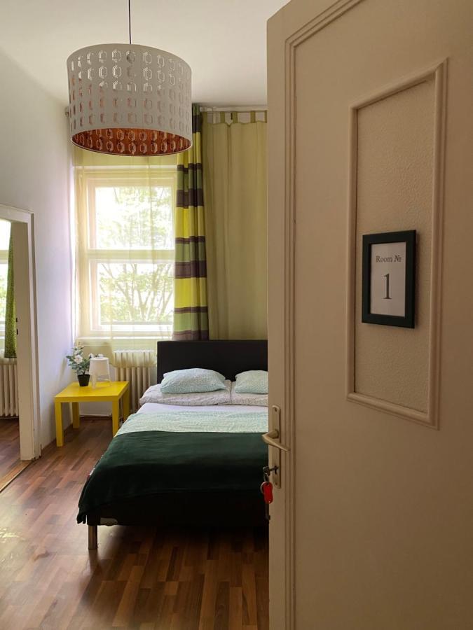 Monolit Budapest Center Guesthouse Bagian luar foto