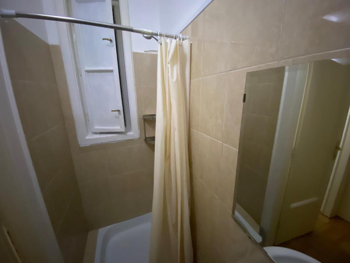 Monolit Budapest Center Guesthouse Bagian luar foto
