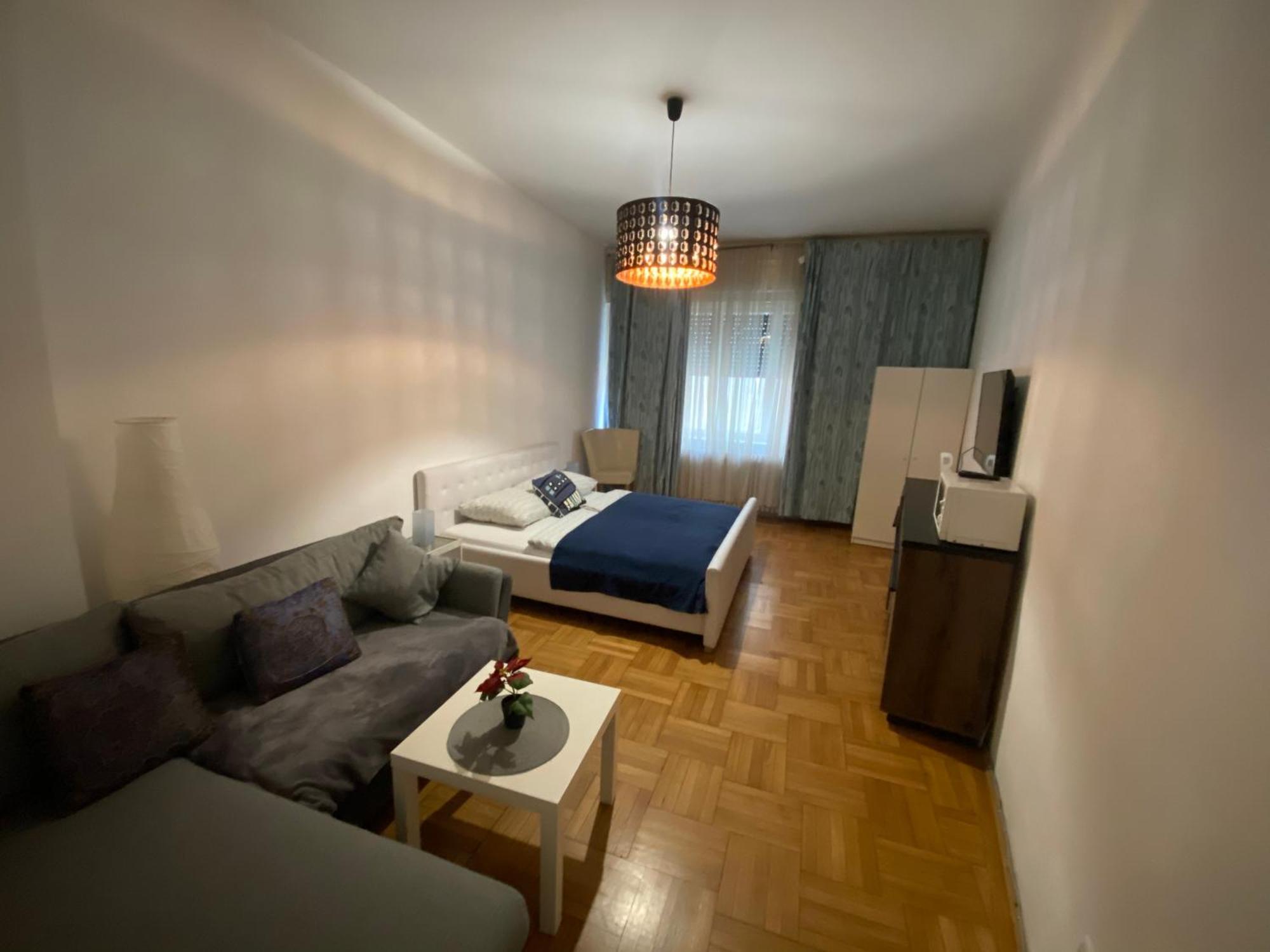 Monolit Budapest Center Guesthouse Bagian luar foto